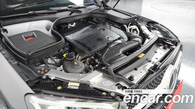 Mercedes-Benz GLC-Class 2022 — Photo 12/20