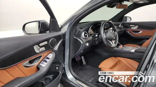 Mercedes-Benz GLC-Class 2022 — Photo 17/20