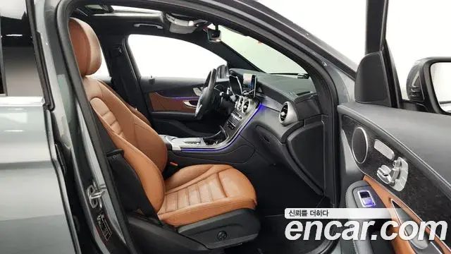 Mercedes-Benz GLC-Class 2022 — Photo 6/20