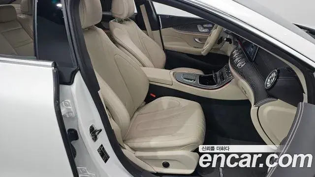 Mercedes-Benz CLS-Class 2021 — Photo 14/20
