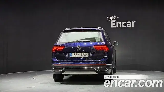 Volkswagen Tiguan Allspace 2023 — Фото 4/20