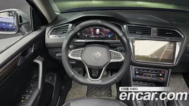 Volkswagen Tiguan Allspace 2023 — Фото 13/20