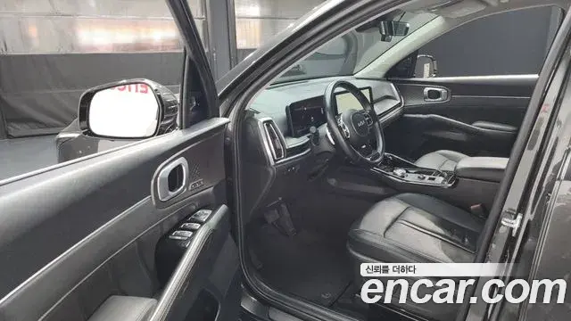 Kia Sorento 2023 — Photo 6/20