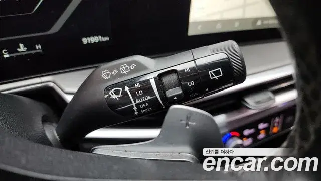 Kia Sorento 2023 — Photo 2/20