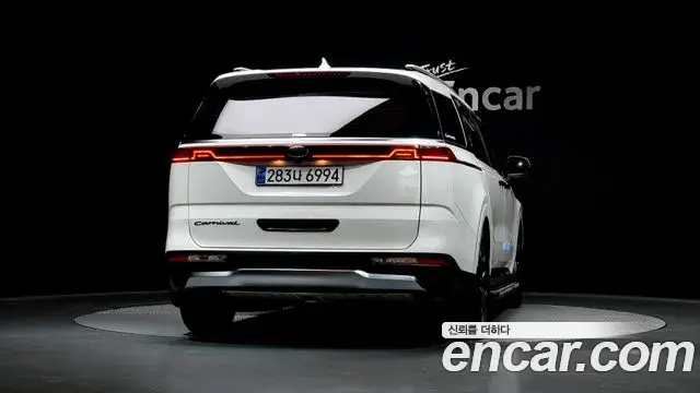 Kia Carnival 2021 — Photo 6/20