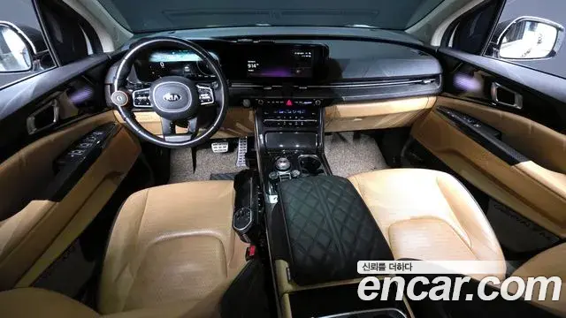 Kia Carnival 2021 — Photo 8/20