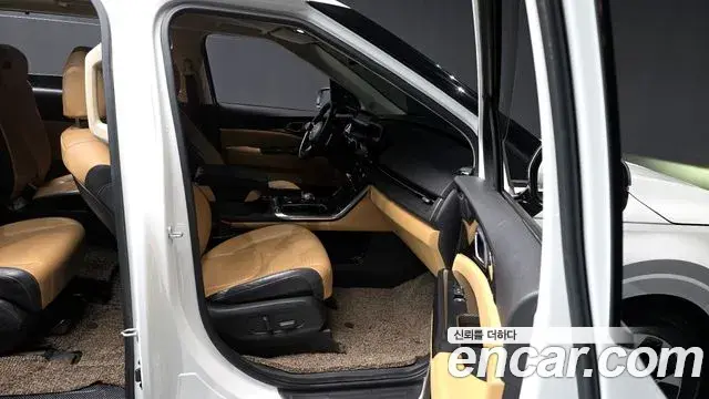 Kia Carnival 2021 — Photo 3/20