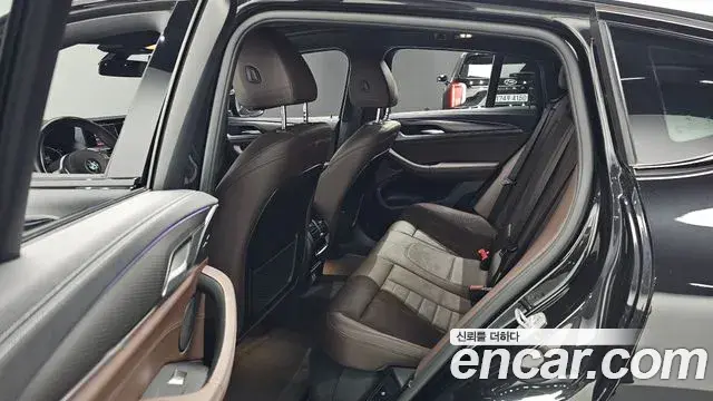 BMW X4 2021 — Şəkil 11/20