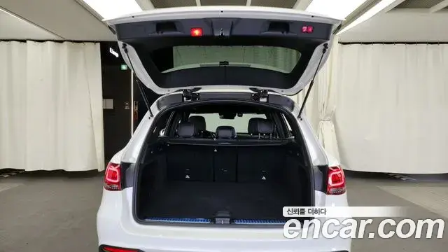 Mercedes-Benz GLC-Class 2021 — ფოტო 6/20
