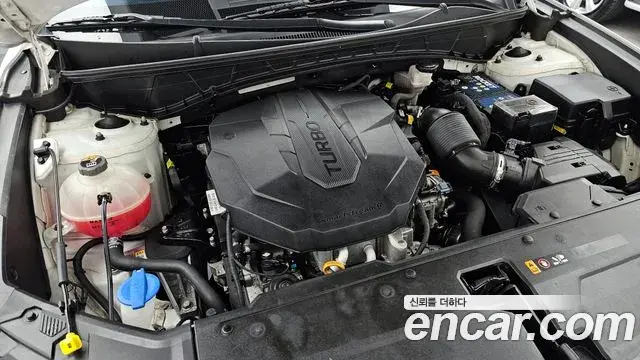 Hyundai Tucson Hybrid 2021 — ფოტო 14/20