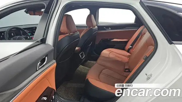 Kia K5 2025 — ფოტო 5/20