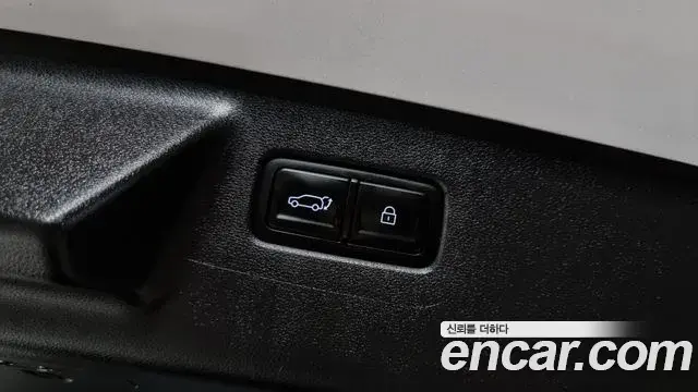 Hyundai Santa Fe 2023 — ფოტო 12/20