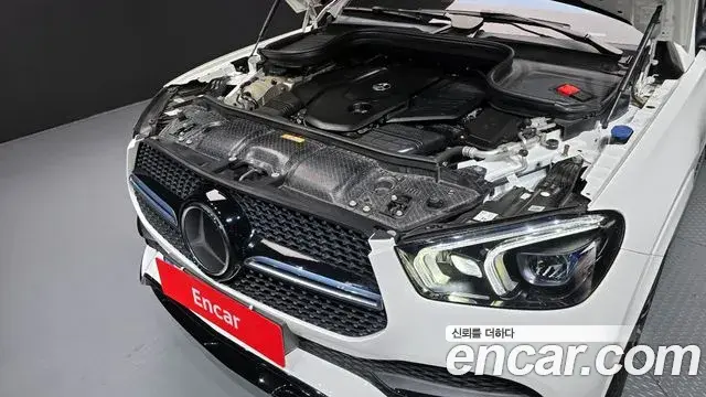 Mercedes-Benz GLE-Class 2022 — Фото 6/20