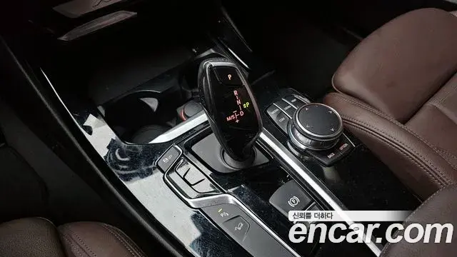 BMW X3 2018 — Şəkil 14/19