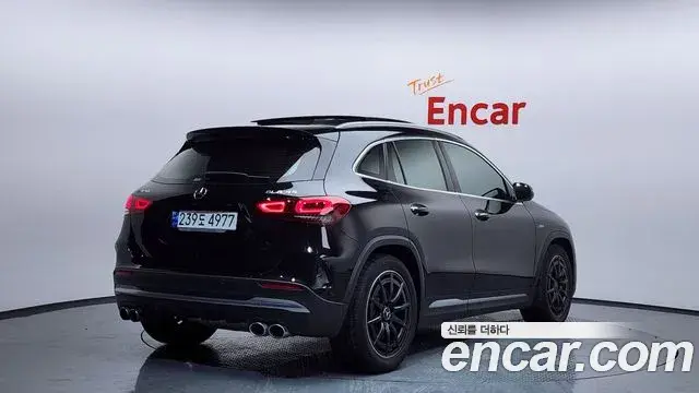 Mercedes-Benz GLA-Class 2023 — Şəkil 15/20