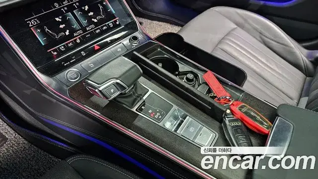 Audi A6 2020 — ფოტო 2/20