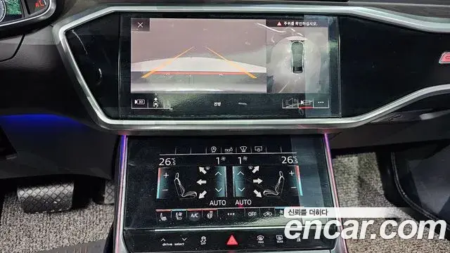 Audi A6 2020 — ფოტო 8/20