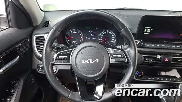 Kia Seltos 2021 — Şəkil 16/20