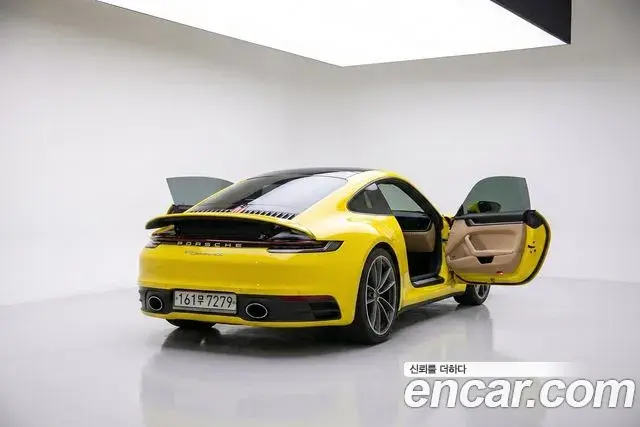 Porsche 911 2020 — Photo 13/20