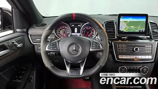 Mercedes-Benz GLE-Class 2019 — Şəkil 11/21