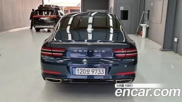 Genesis G80 2022 — Photo 14/18