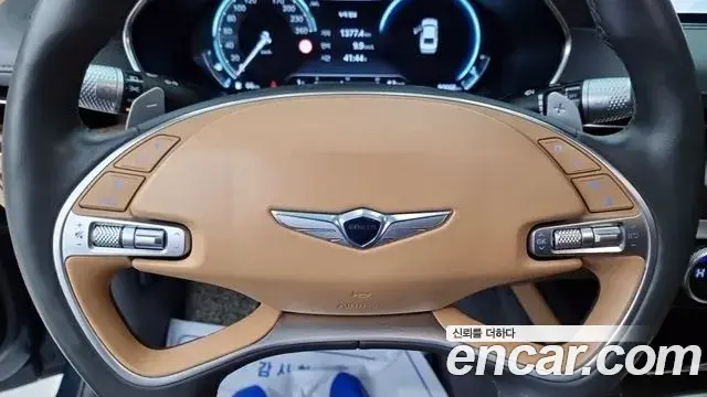 Genesis G80 2022 — Photo 8/18