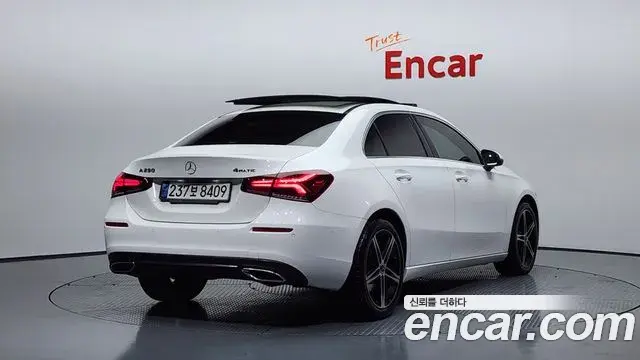 Mercedes-Benz A-Class 2020 — Photo 20/20