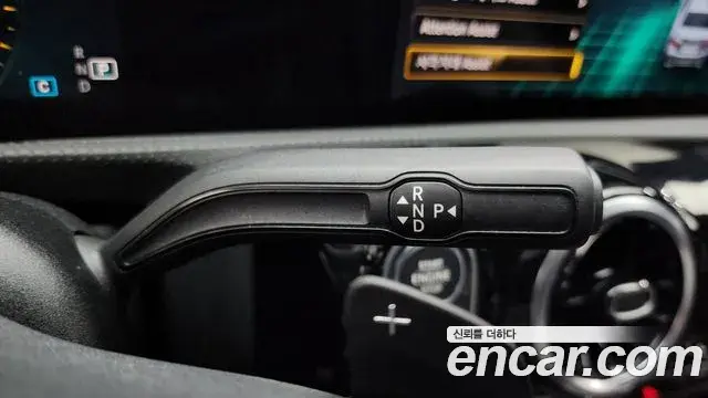 Mercedes-Benz A-Class 2020 — Photo 14/20