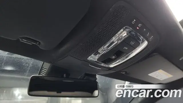 Mercedes-Benz A-Class 2020 — Photo 17/20