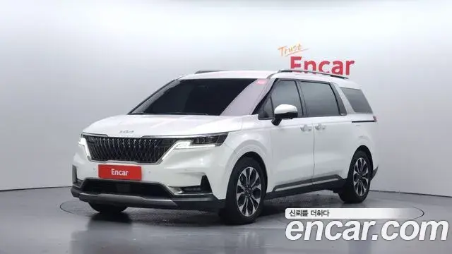 Kia Carnival 2023 — Фото 1/20