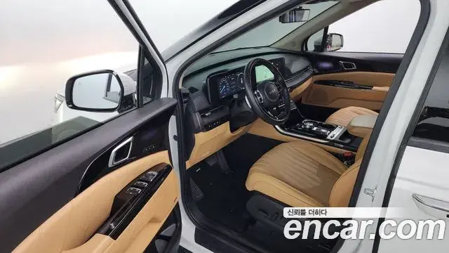 Kia Carnival 2023 — Фото 10/20