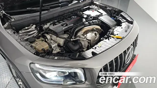 Mercedes-Benz GLB-Class 2022 — Photo 10/20