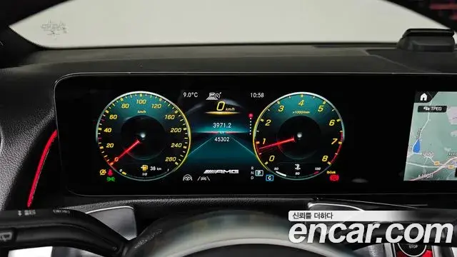 Mercedes-Benz GLB-Class 2022 — Photo 7/20