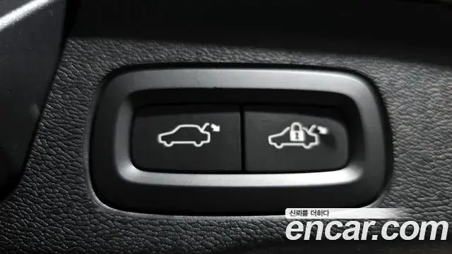 Volvo XC60 2018 — Photo 4/20