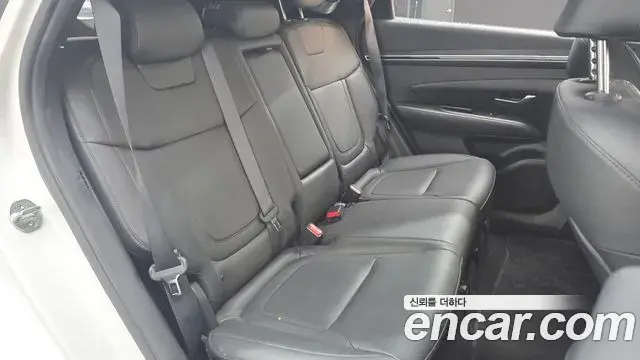 Hyundai Tucson Hybrid 2022 — ფოტო 13/20