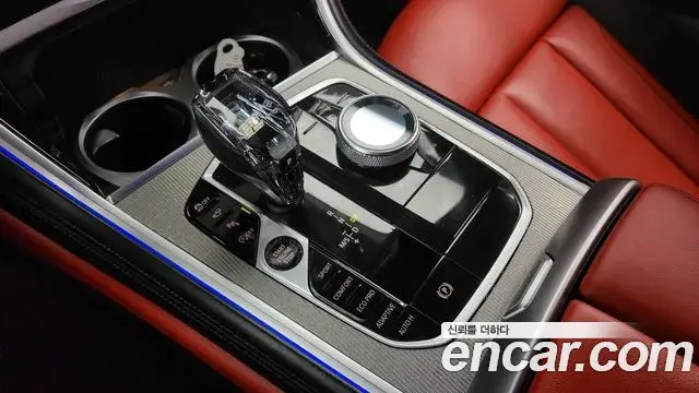 BMW 8 Series 2019 — ფოტო 7/20