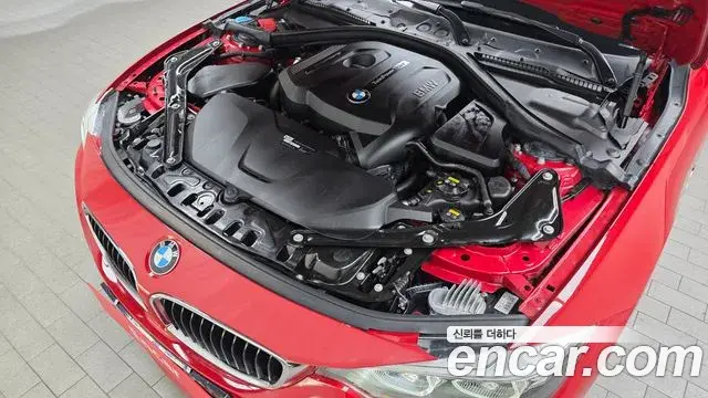BMW 4 Series 2018 — ფოტო 14/20