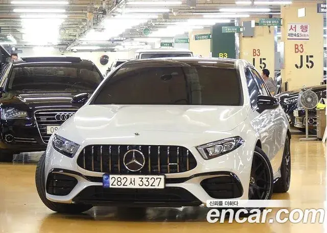 Mercedes-Benz A-Class 2023 — Şəkil 17/20
