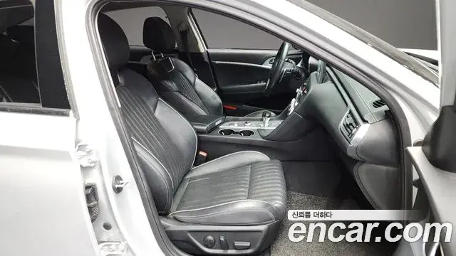 Genesis G70 2019 — ფოტო 1/20