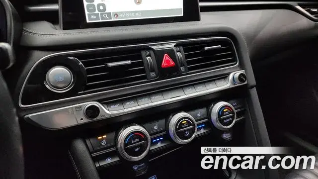 Genesis G70 2019 — ფოტო 12/20