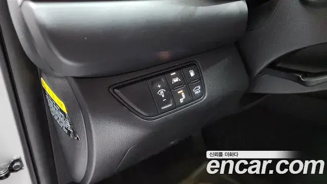 Genesis G70 2019 — ფოტო 8/20