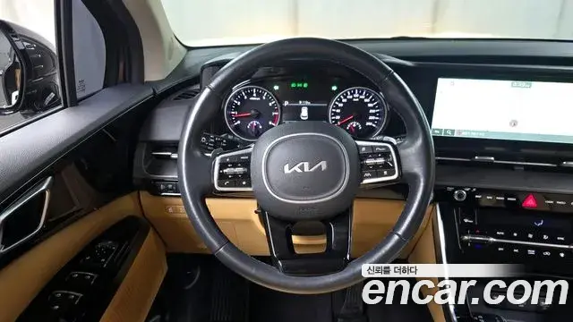Kia Carnival 2022 — ფოტო 12/20