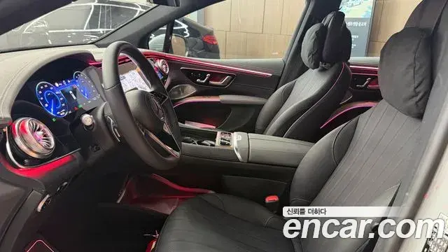 Mercedes-Benz EQS SUV 2025 — Photo 3/10