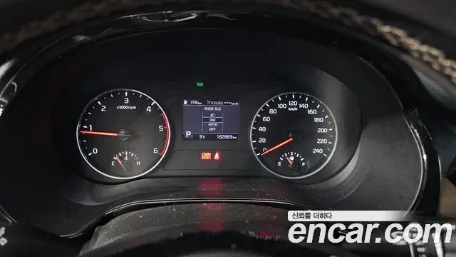 Kia Seltos 2019 — Şəkil 17/20
