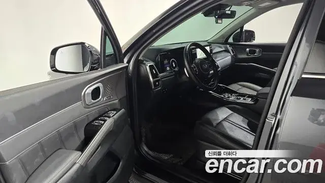 Kia Sorento 2021 — Photo 9/20
