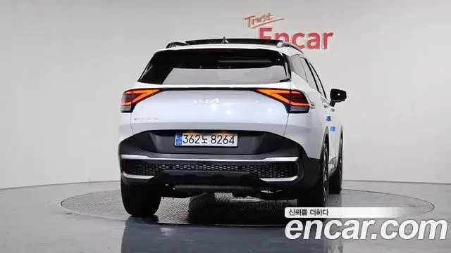 Kia Sportage 2021 — Фото 4/20