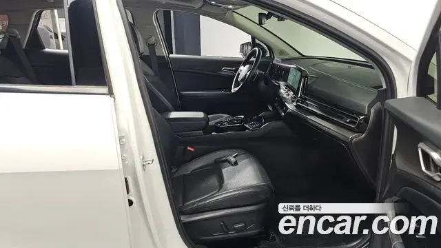 Kia Sportage 2021 — Фото 11/20