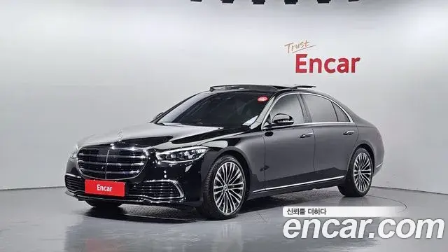 Mercedes-Benz S-Class 2021 — Photo 8/20