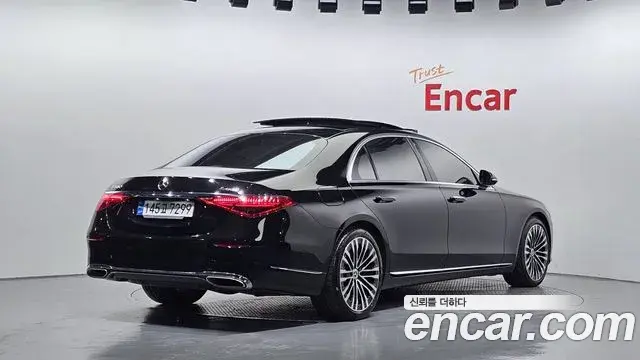 Mercedes-Benz S-Class 2021 — Photo 16/20