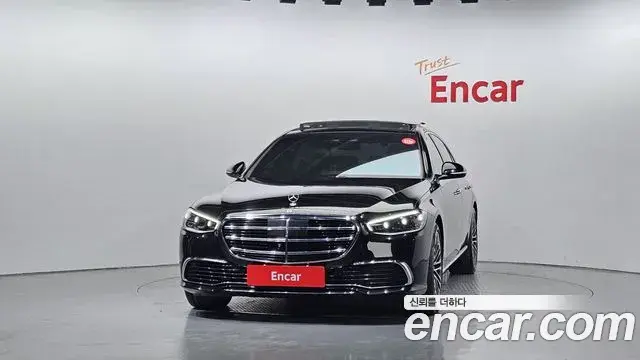 Mercedes-Benz S-Class 2021 — Photo 9/20